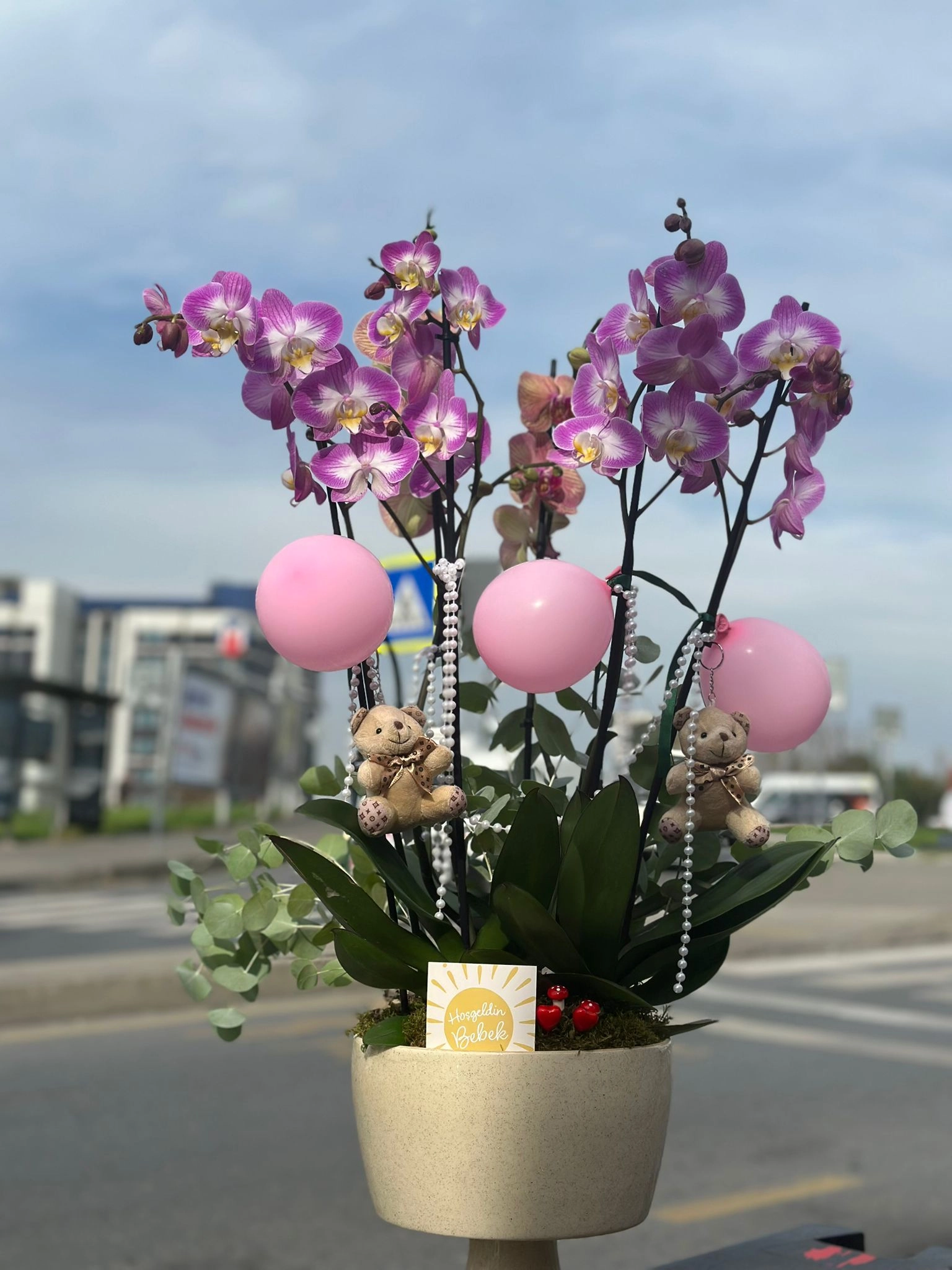 Pembe Sarı Detaylı 6 Dal Orkide Süslemeli